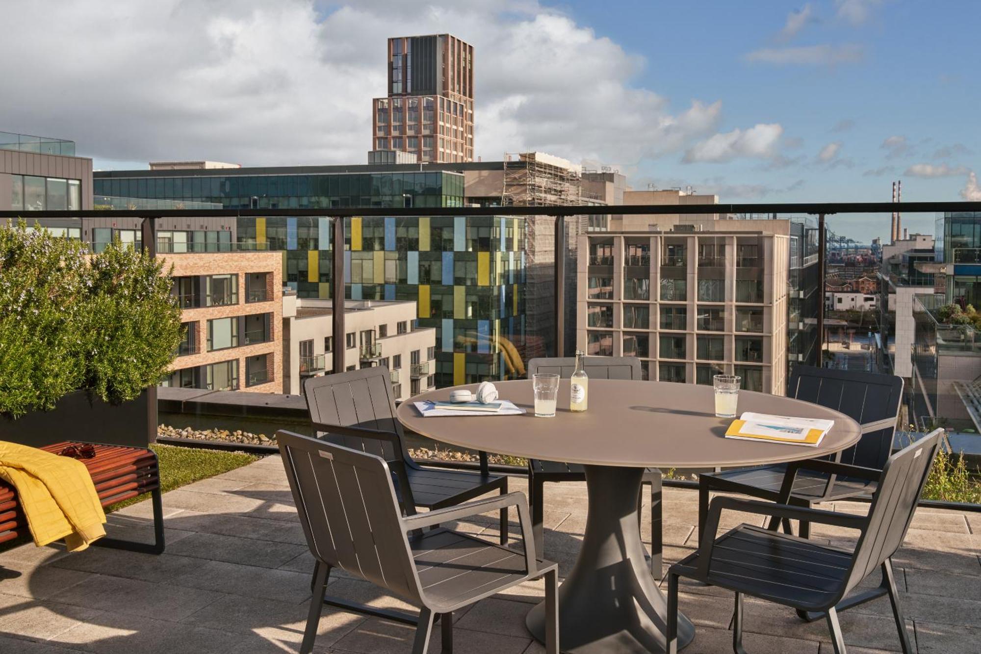 Britain Quay, Sonder Apartments By Marriott Bonvoy Dublin Ngoại thất bức ảnh